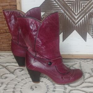Rare SCHUH Vintage Burgundy Crackle Leather Heeled Boots – Made In Spain – EU 39